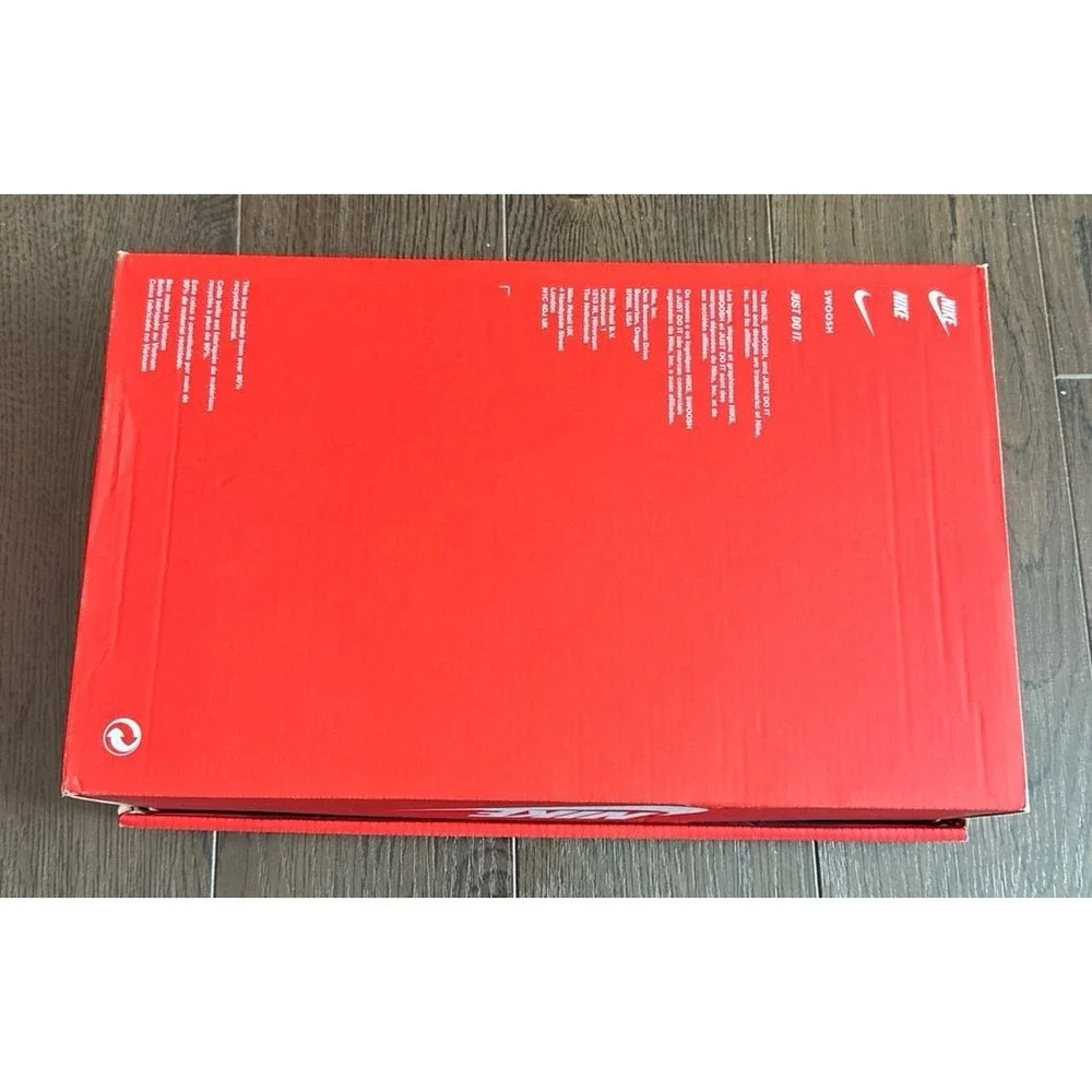 Nike‎ Total 90 empty shoe box